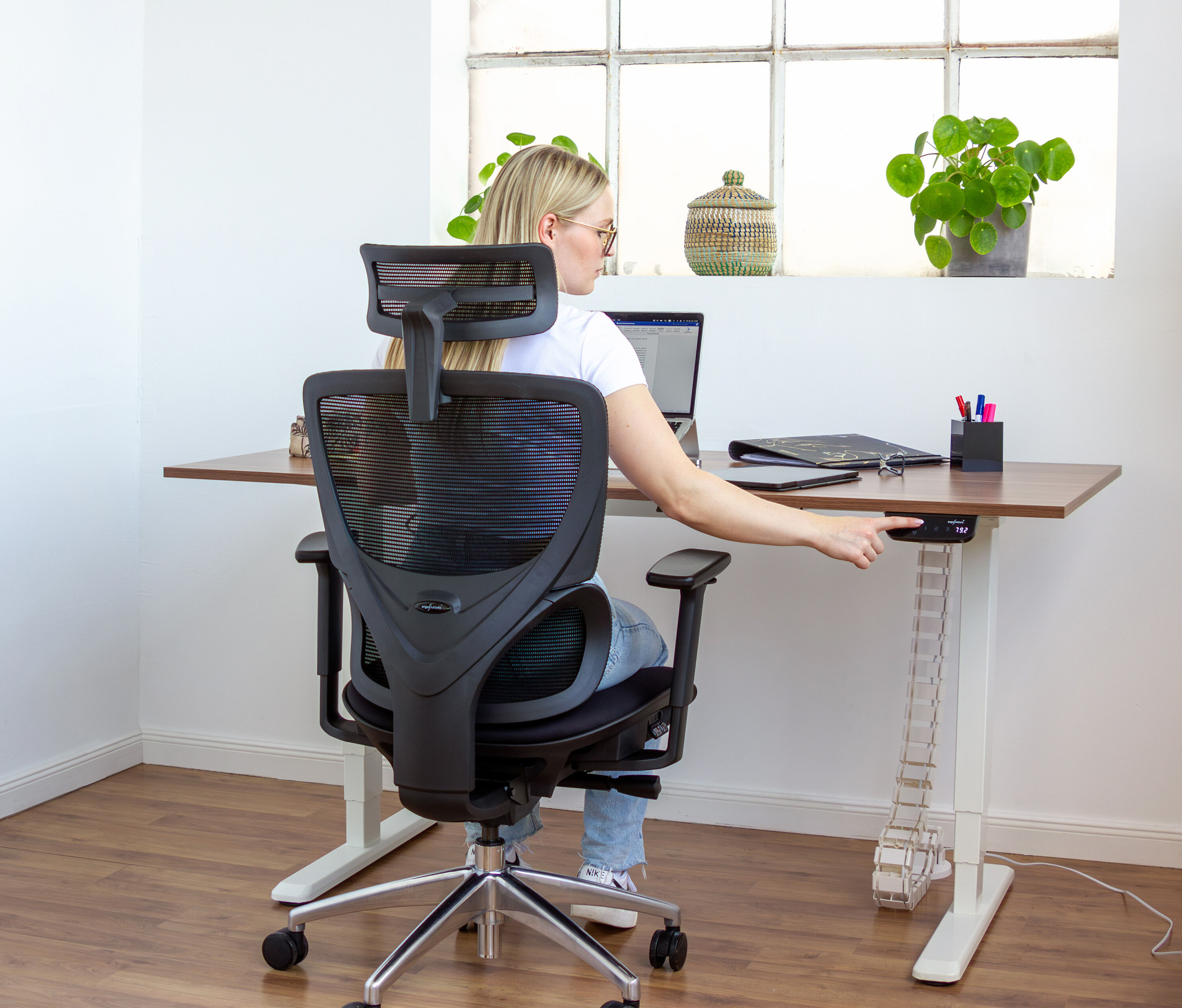 PRIMUS Schreibtisch XL Schwarz 240x90 Nussbaum